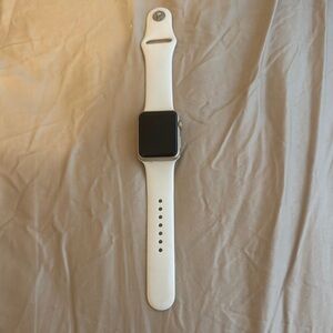 Apple Watch 7000 series aluminum